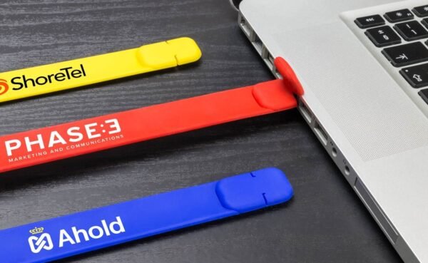 usb wristband