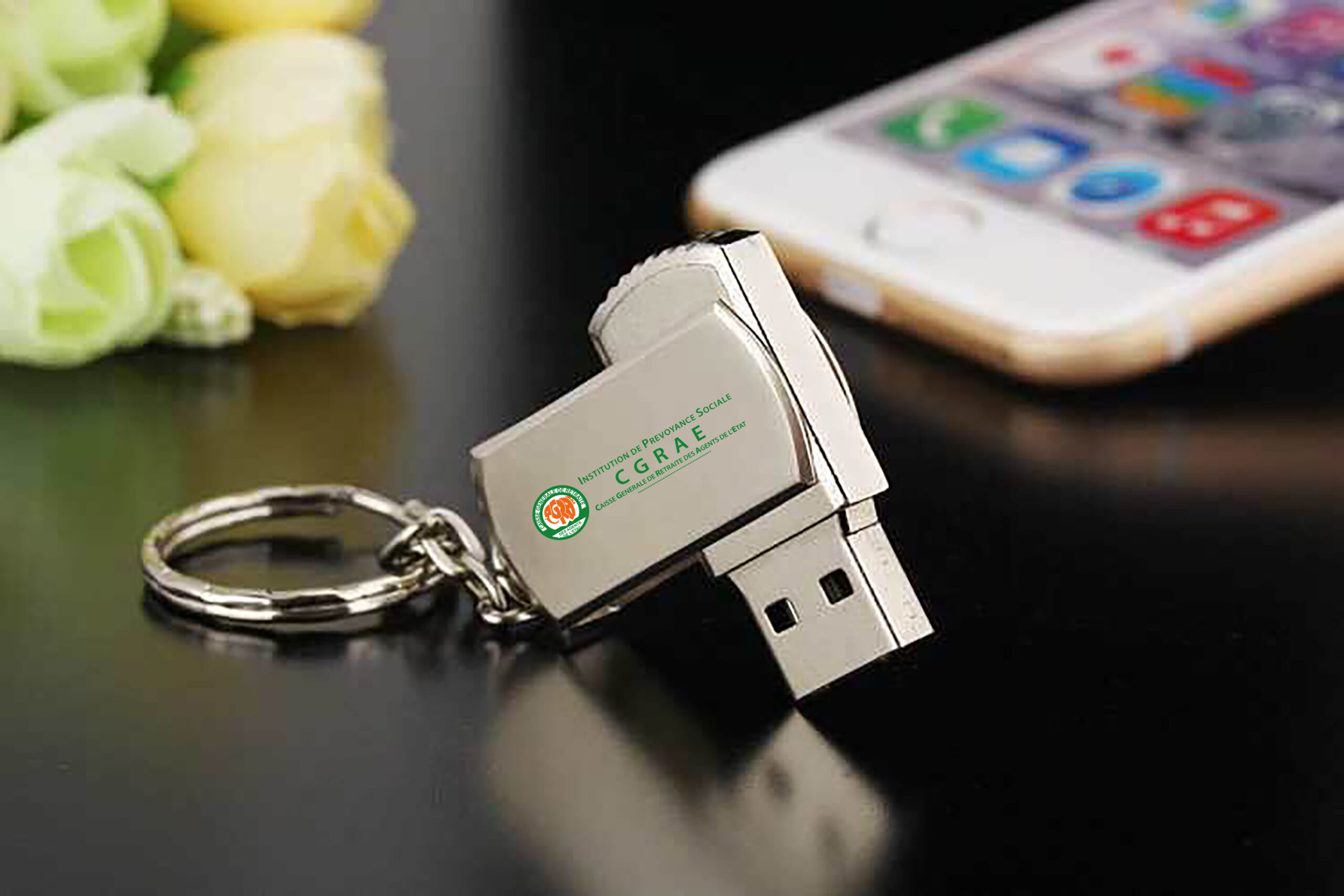 oem custom logo paint and logo laser for metal swivel pendrive