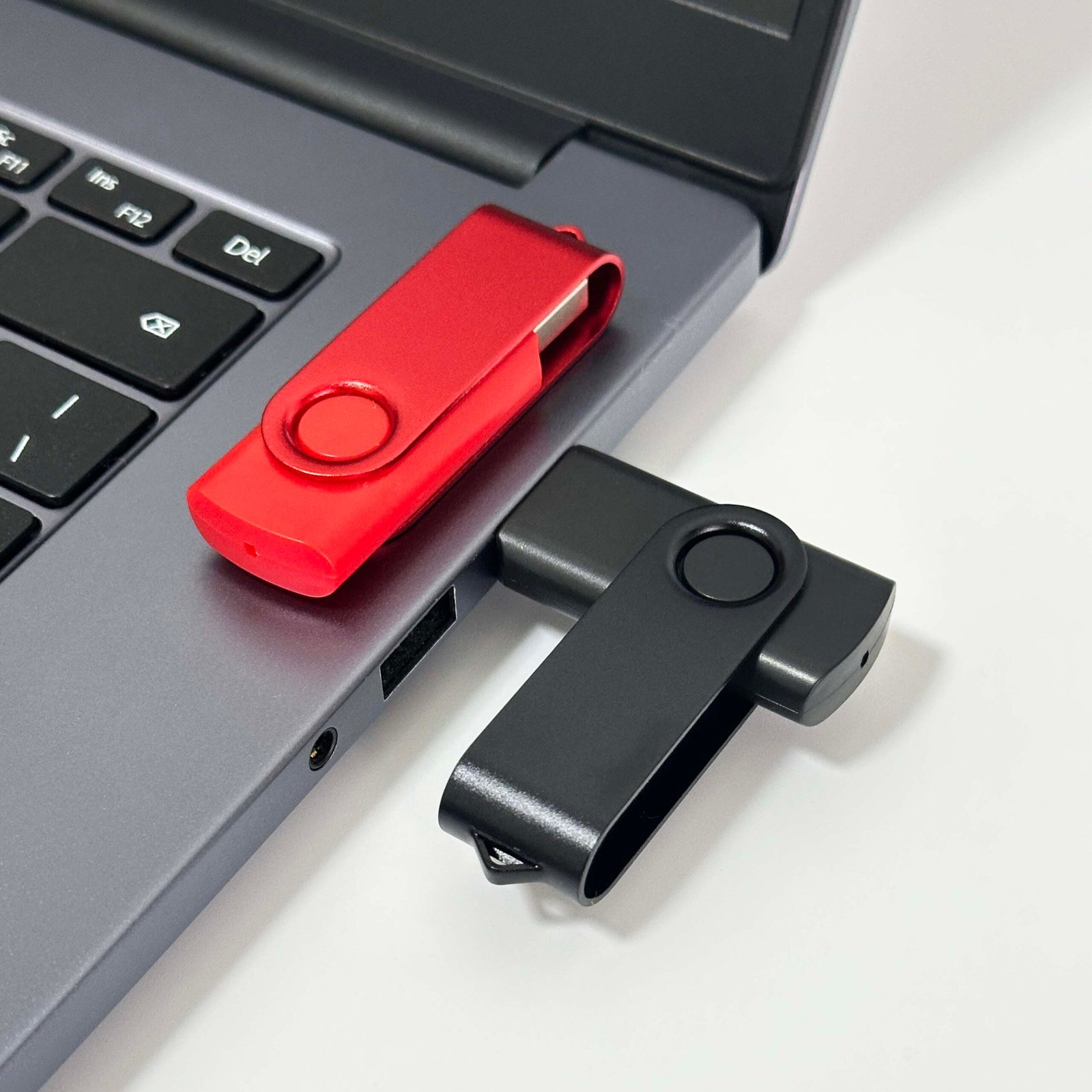black red swivel pendrive