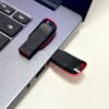 USB 2.0 connector on red black USB flash drive for SanDisk Cruzer Blade capless design